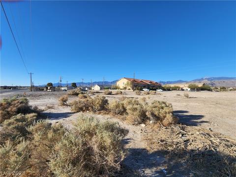 125 Mount Charleston Dr, Pahrump, NV 89048