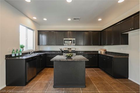 4150 Blue Manor Ln, North Las Vegas, NV 89032