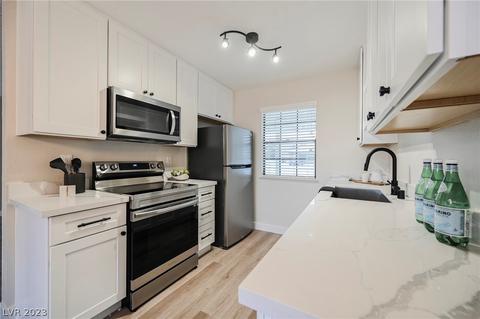 3123 La Mesa Dr, Henderson, NV 89014