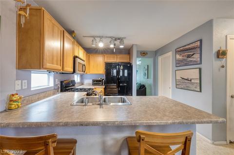 6948 Dancing Cloud Ave, Henderson, NV 89011 photo 11