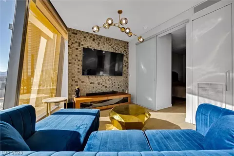 3722 Las Vegas Blvd #1401, Las Vegas, NV 89158