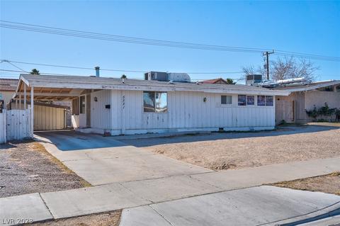 5521 Evergreen Ave, Las Vegas, NV 89107