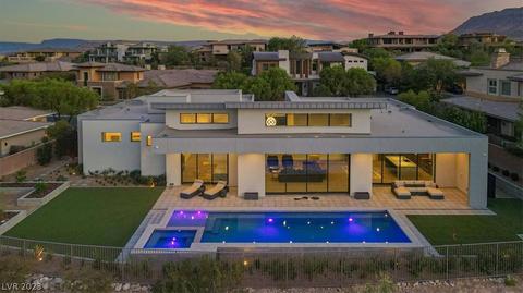 46 Soaring Bird Ct, Las Vegas, NV 89135