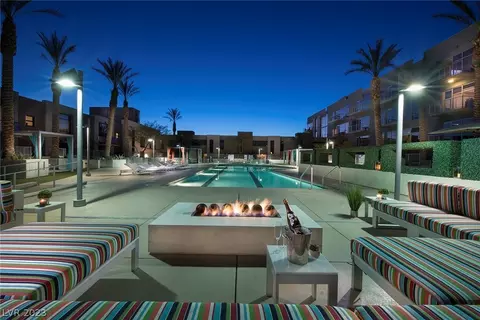 353 E Bonneville Ave #327, Las Vegas, NV 89101