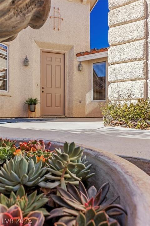 8297 Jo Marcy Dr, Las Vegas, NV 89131