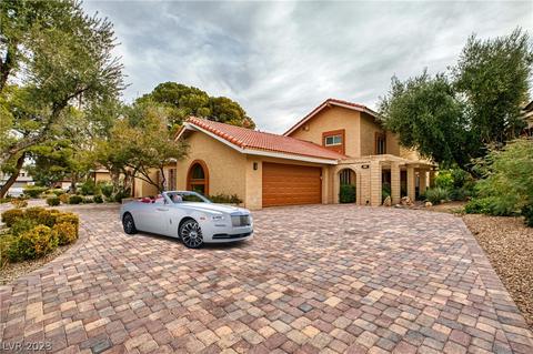 2940 Bel Air Dr, Las Vegas, NV 89109