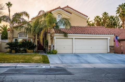 8223 Wildfire St, Las Vegas, NV 89123