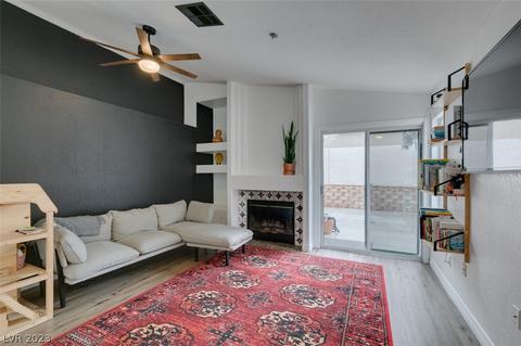 8384 Yamhill St, Las Vegas, NV 89123