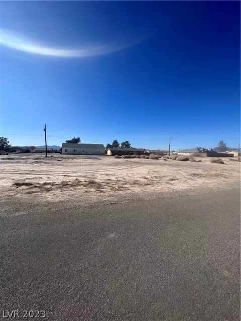 2020 S Sycamore Ave, Pahrump, NV 89048