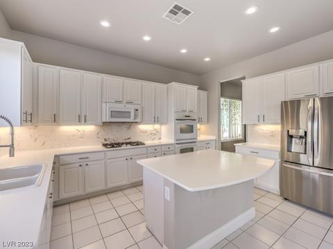 2340 Valley Cottage Ave, Henderson, NV 89052