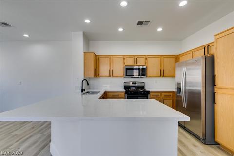10180 Delray Beach Ave #201, Las Vegas, NV 89129