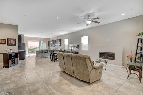 497 Heritage Bridge Ave, Henderson, NV 89011