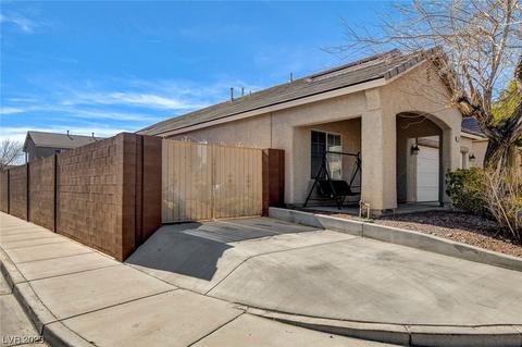 8101 Danaides Ct, Las Vegas, NV 89131