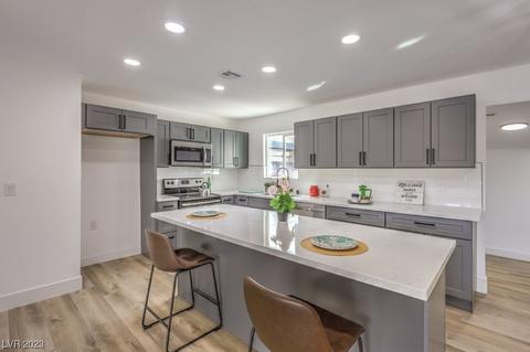 4240 Keithann Cir, Las Vegas, NV 89110