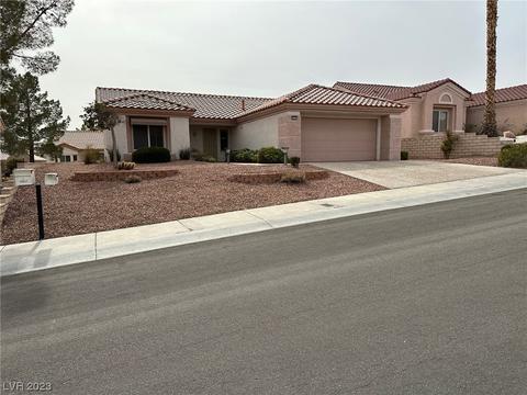 10101 Hope Island Dr, Las Vegas, NV 89134