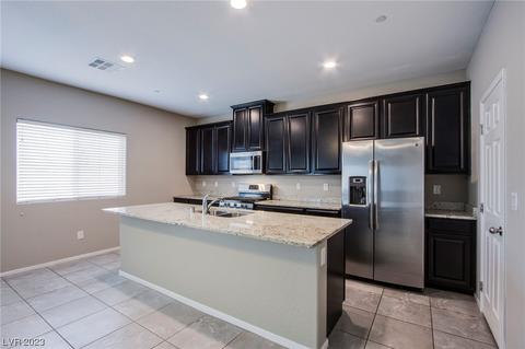 2412 Rainy Meadows Ave, North Las Vegas, NV 89031