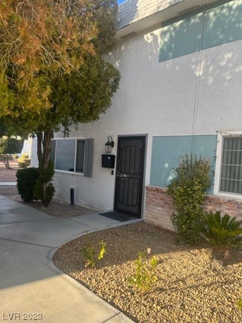 334 Greenbriar Townhouse Way, Las Vegas, NV 89121