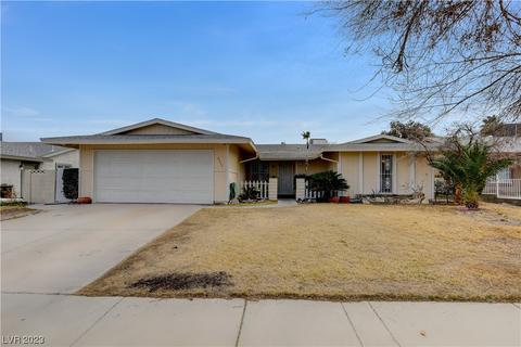 4232 Annie Oakley Dr, Las Vegas, NV 89121