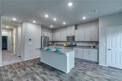 7460 Cooks Meadow St, North Las Vegas, NV 89084