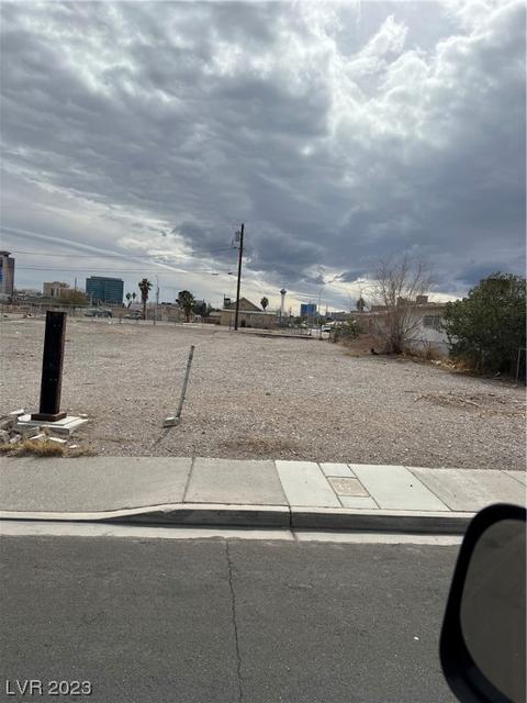 713 Madison Ave, Las Vegas, NV 89106