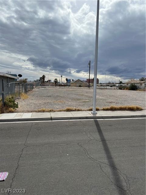 709 Madison Ave, Las Vegas, NV 89106