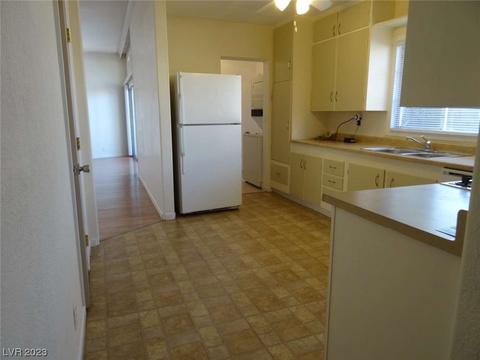 118 W Basic Rd, Henderson, NV 89015 photo 7