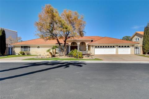 18 Sawgrass Ct, Las Vegas, NV 89113