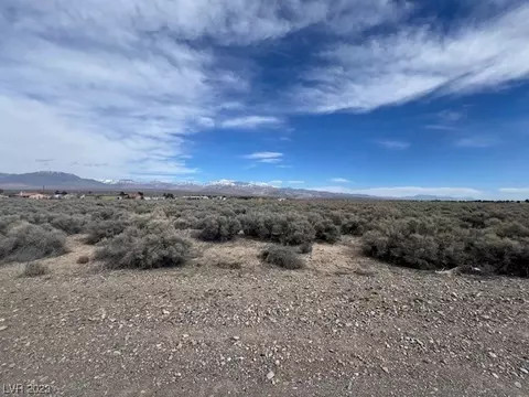 2181 S Highland Ave, Pahrump, NV 89048