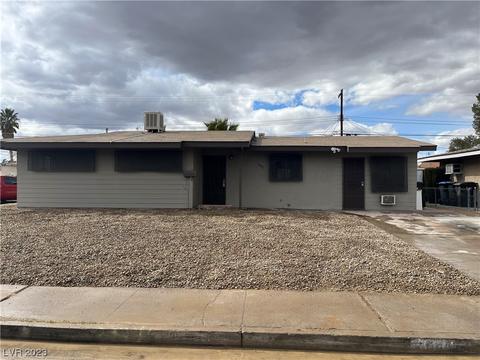 1001 Mezpah St, Las Vegas, NV 89106