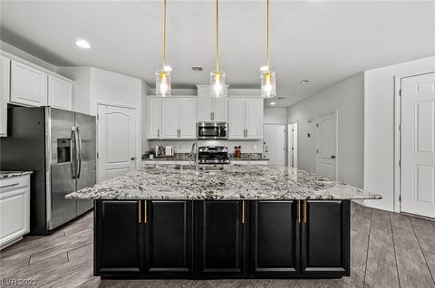 7734 Falmoth Bay Ct, Las Vegas, NV 89179