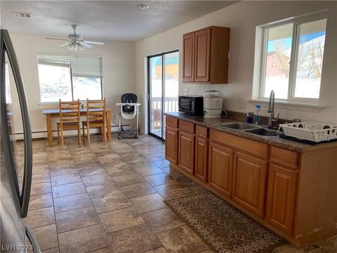 2 Desert Queen Rd, Tonopah, NV 89049