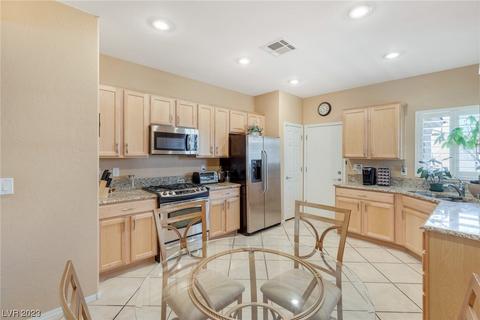 2113 Geese Ave, North Las Vegas, NV 89084