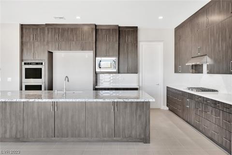 8808 Sweet Magnolia Ct, Las Vegas, NV 89113
