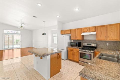 4475 Prosperity Point St, Las Vegas, NV 89147