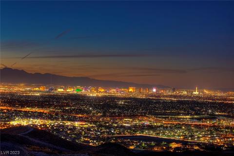 511 Rock Peak Dr, Henderson, NV 89012