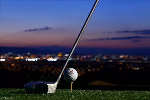 511 Rock Peak Dr, Henderson, NV 89012