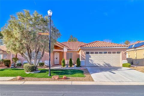 5471 Cow Town Ln, Las Vegas, NV 89118