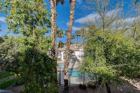 4555 E Sahara Ave #207, Las Vegas, NV 89104