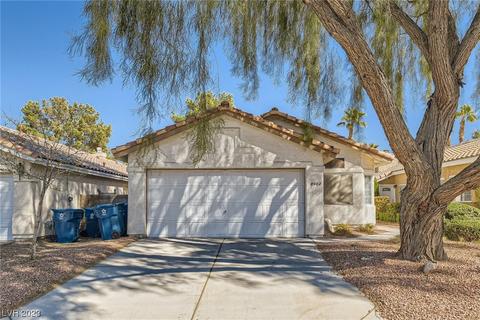 8402 Green Cedar Dr, Las Vegas, NV 89123