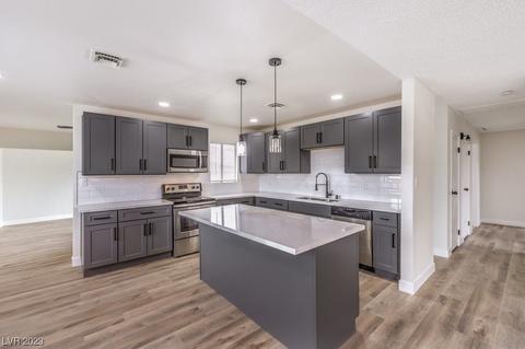 3520 Gold Mist Ave, Las Vegas, NV 89115