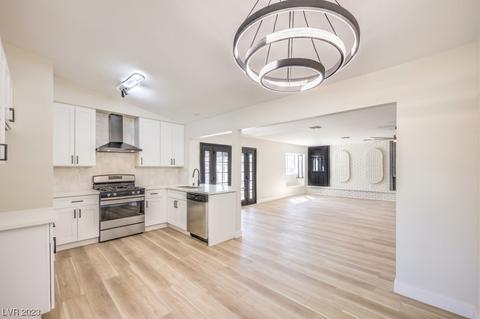 4165 Comb Cir, Las Vegas, NV 89104