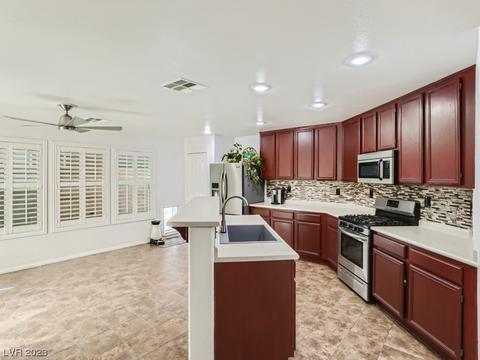 11889 Giles St, Las Vegas, NV 89183