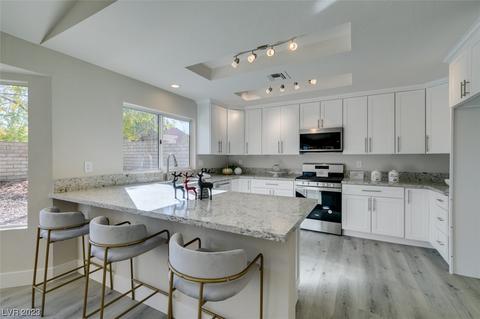 9029 Villa Ridge Dr, Las Vegas, NV 89134