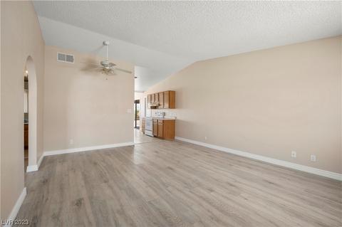 1831 Maricopa Dr, Laughlin, NV 89029 photo 5