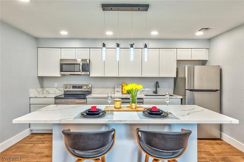 5241 River Glen Dr #178, Las Vegas, NV 89103
