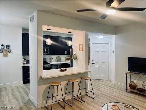 2125 Echo Bay St #103, Las Vegas, NV 89128
