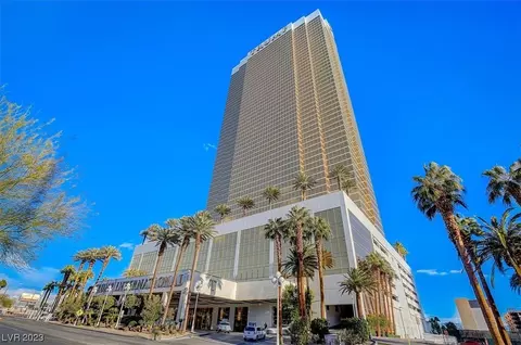 2000 N Fashion Show Dr #3207, Las Vegas, NV 89109