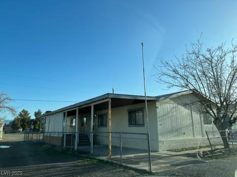 30 Vegas Valley Dr, Pahrump, NV 89048