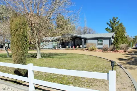 1700 E Pluto St, Pahrump, NV 89048