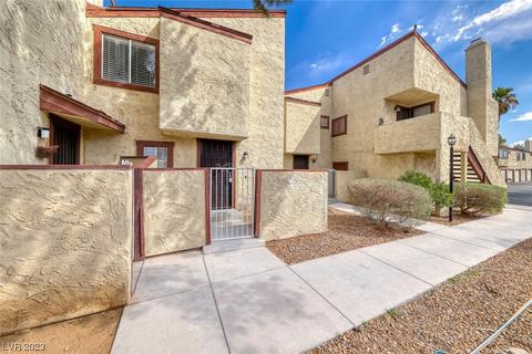 5015 Spencer St #C, Las Vegas, NV 89119